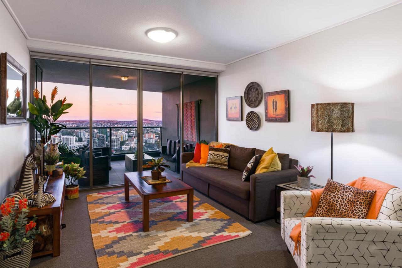 African Escape On Level 38 - Balcony With Views Брисбен Экстерьер фото